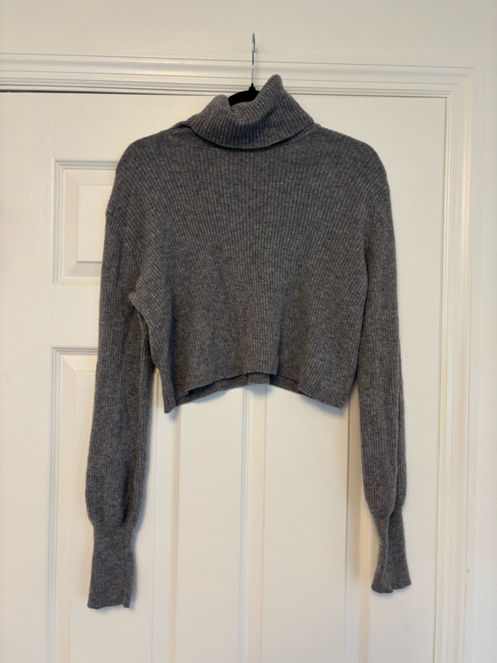 Reformation Luisa Cashmere Turtleneck Sweater Dark Gray Size M - Picture 9 of 11